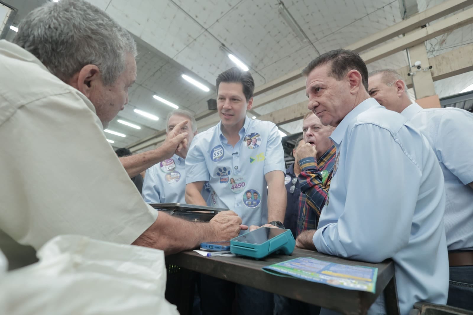 Vanderlan visita Ceasa com Daniel e pede mais crédito e assistência técnica