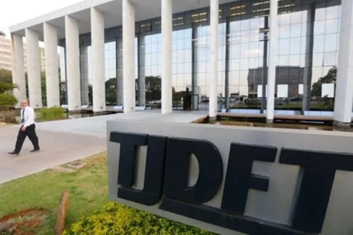 Magistrada do TJDFT recebeu R$ 490.684,76 em penduricalhos irregulares