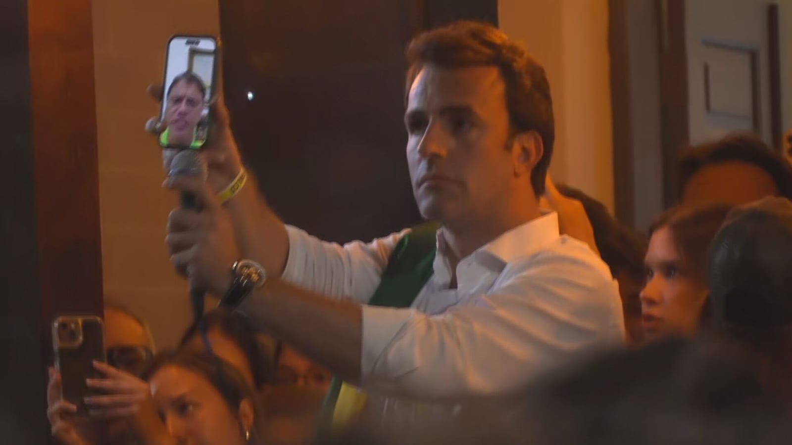 Tarcísio participa por vídeo de ato estudantil pró-Flávio em SP