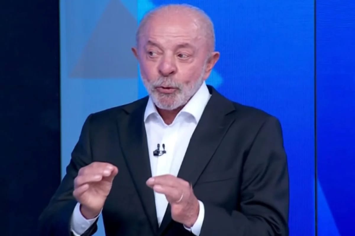 Lula rebate Flávio: “Não vou permitir que um miliciano me chame de 9 dedos"