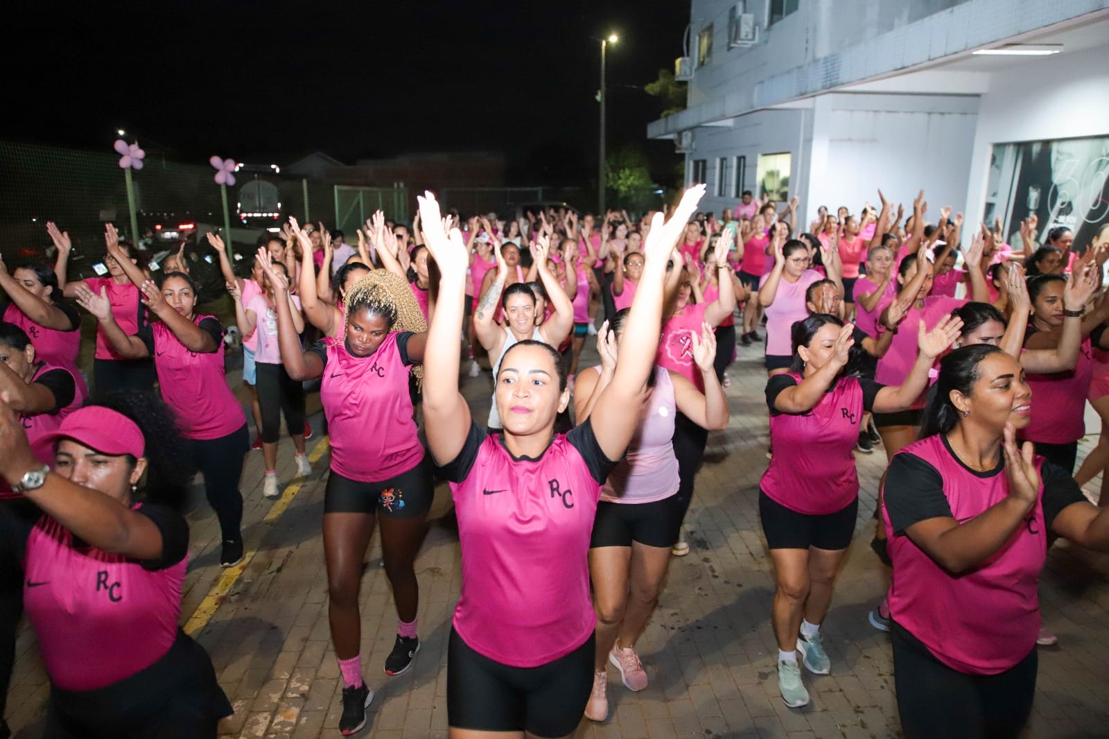 Prefeitura amplia ações da campanha Outubro Rosa com atendimento noturno e programação itinerante em Araguaína