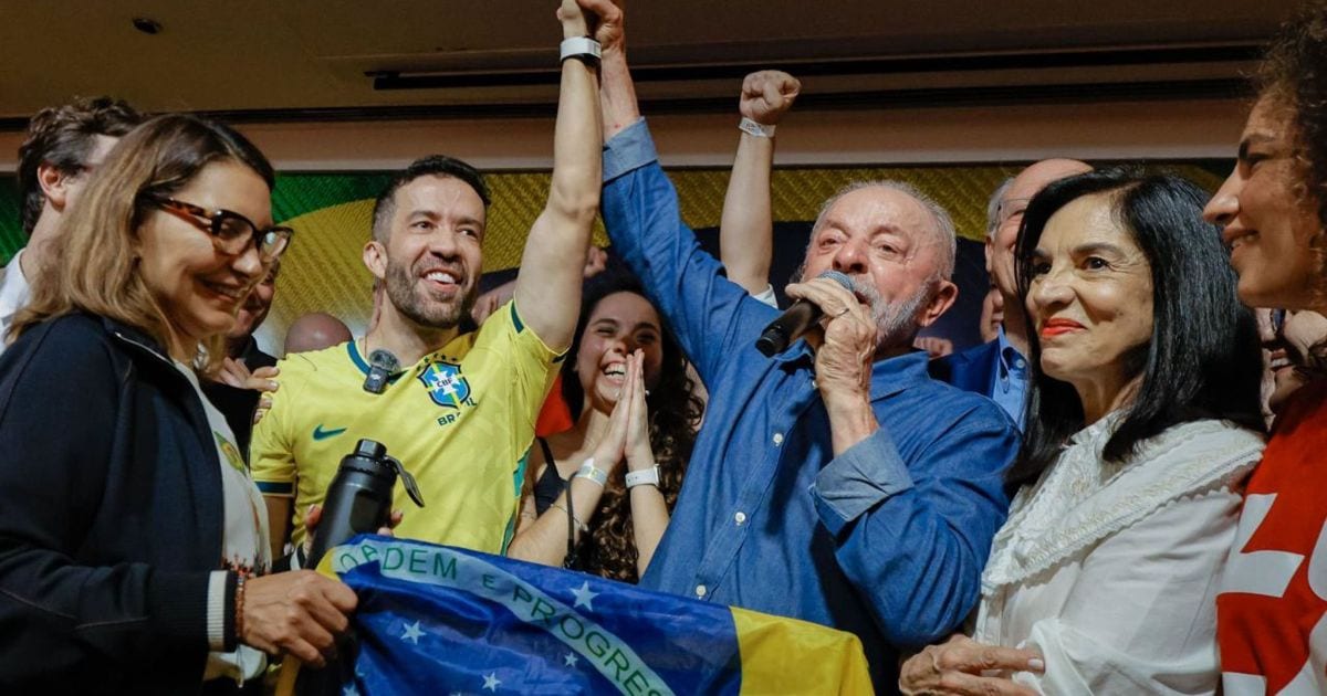 Lula pede continuidade da mobilização após vitória nas urnas