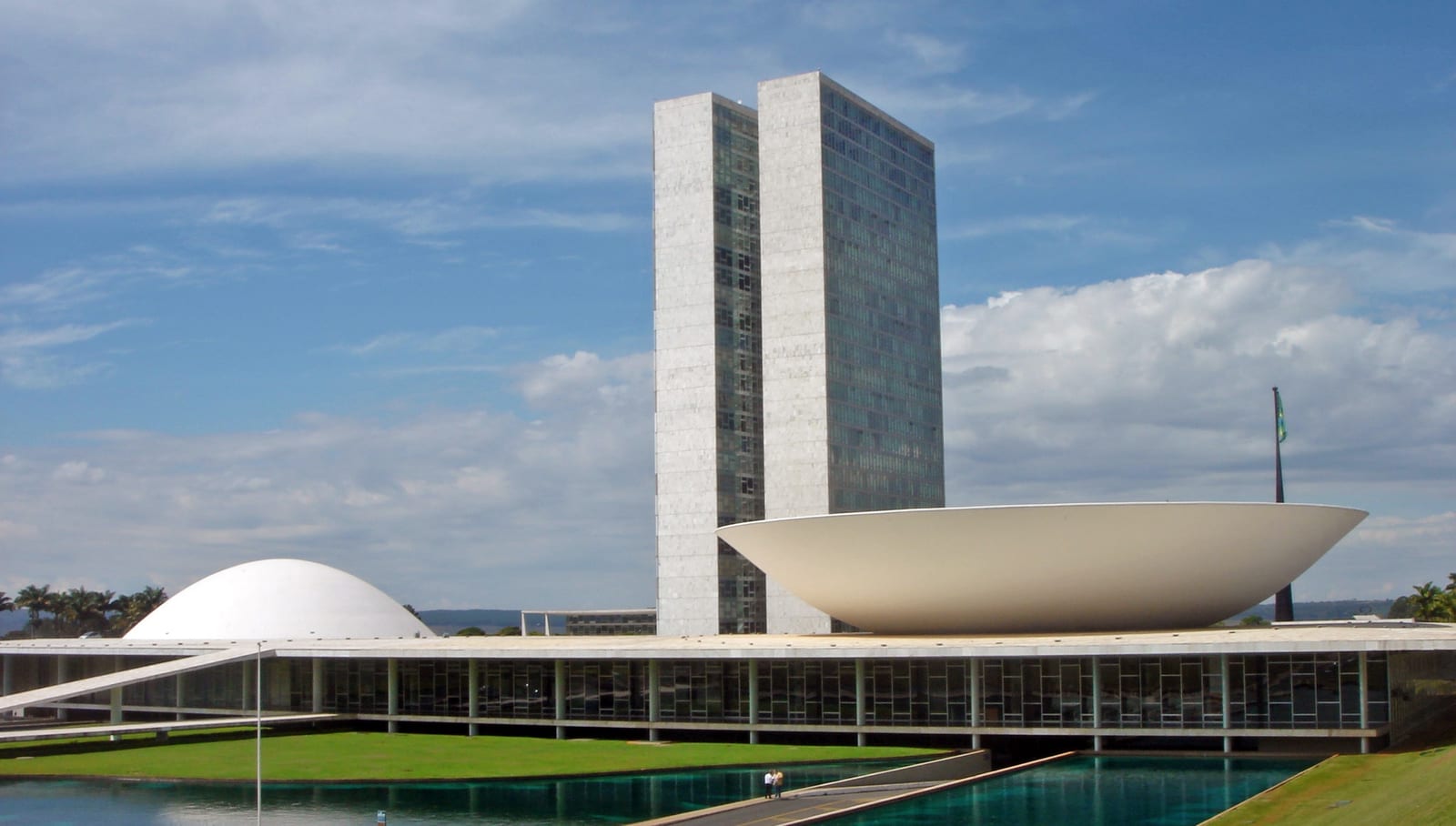 Senado Federal terá ao menos 49 congressistas favoráveis a impeachment de ministros do STF a partir de 2027