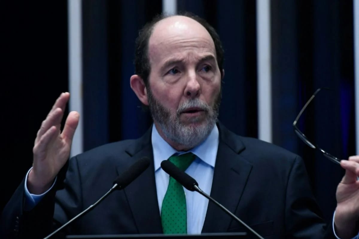 Armínio Fraga doa R$ 135 mil a três candidatos à Câmara