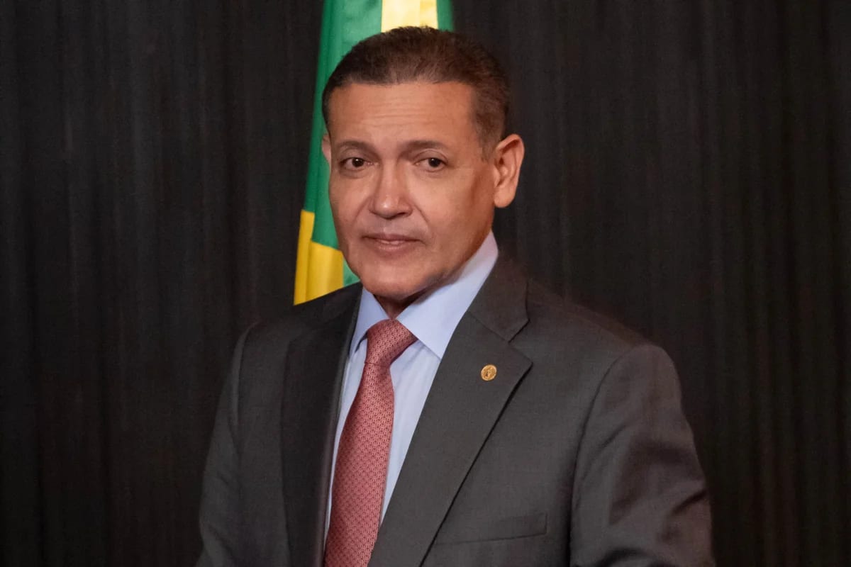 Kassio Nunes Marques alerta para fake news na véspera do primeiro turno