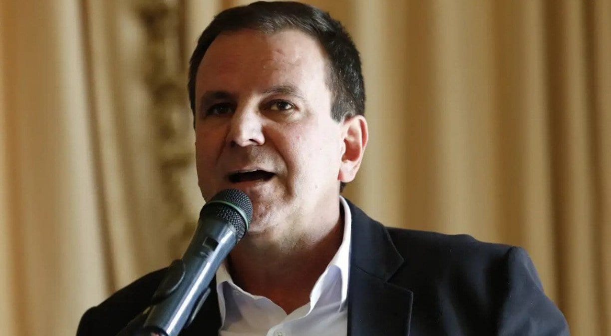 Paes: 'Lula e eu queremos salvar o Rio', disse em ato em Bangu