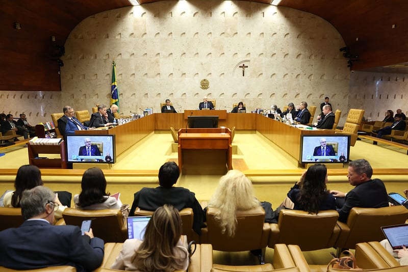STF: servidor admitido antes de 2013 pode escolher regime antigo ao passar em novo concurso