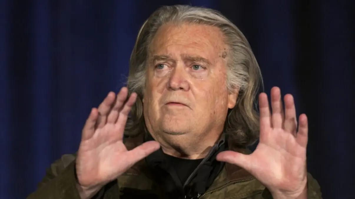 Bannon pede que Trump rompa relações e comércio com o Brasil