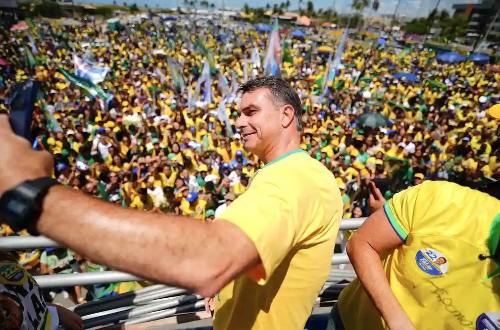 Ricardo Marques recebe Flávio Bolsonaro em Aracaju e reafirma apoio