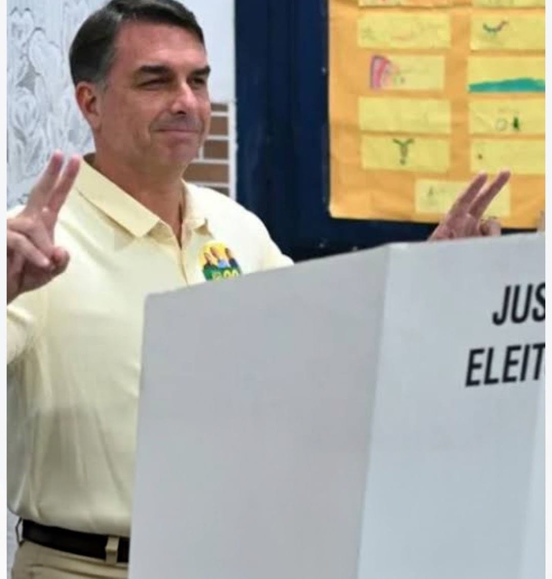 FLÁVIO BOLSONARO VOTA NO RIO DE JANEIRO E AFIRMA QUE O BRASIL PRECISA DE MUDANÇA ELEIÇÕES 2026 | SEGUNDO TURNO