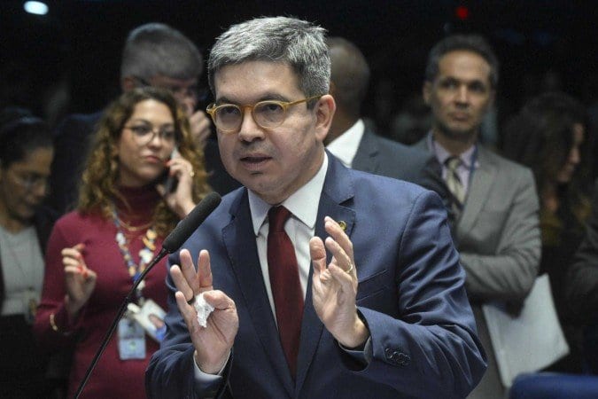 PEC 6×1 não é votada por falta de quórum no Senado