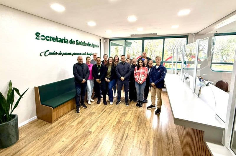 Agudo inaugura nova recepção da Secretaria de Saúde