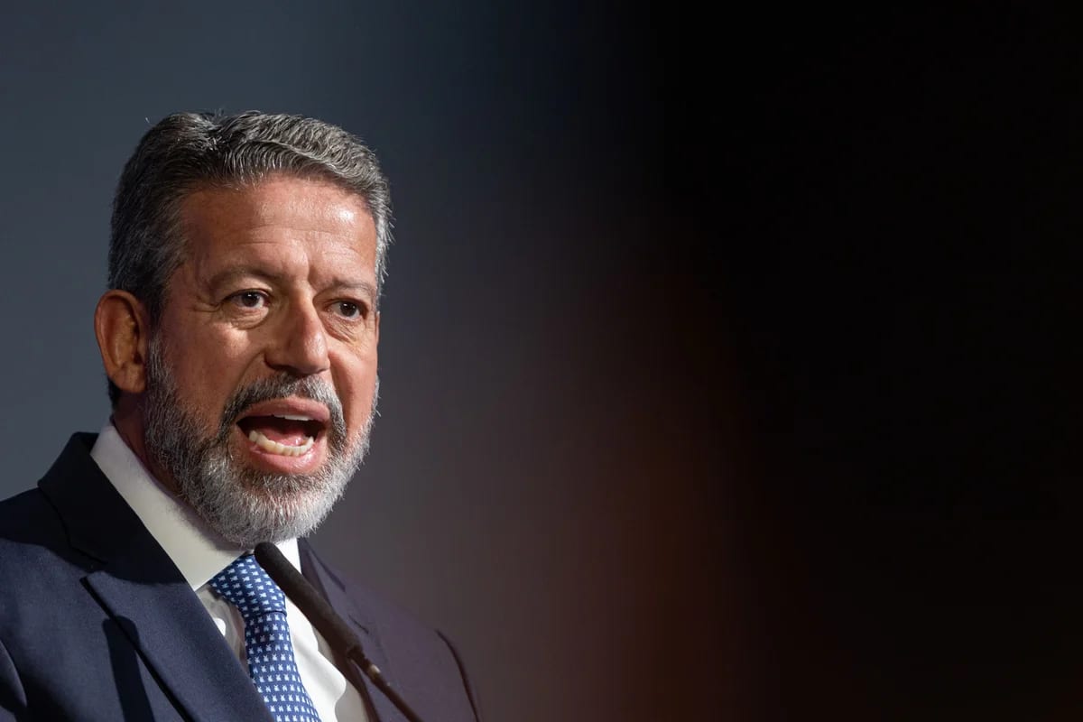 Renan e Lira, adversários, usam a mesma contabilidade em Alagoas