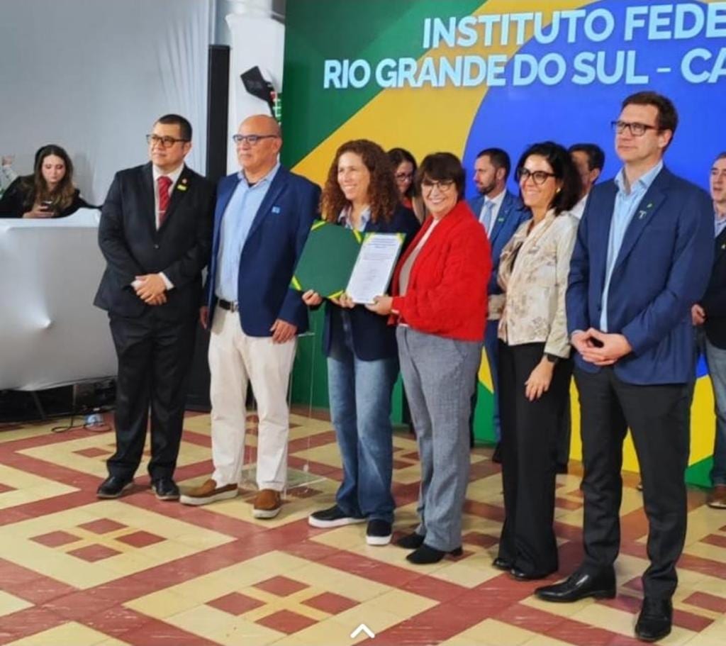 Contrato cede 412,5 mil m² no Porto do Rio Grande à CMPC para terminal de celulose