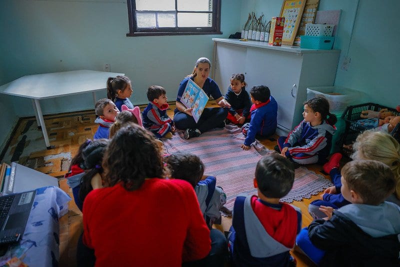 Para facilitar processos, rematrícula de alunos que passam do Pré-B para o 1º ano pode ser feita nas escolas em Santa Ma
