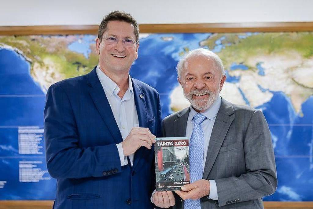 Tarifa zero ficará fora do programa, mas será prioridade de Lula, diz deputado