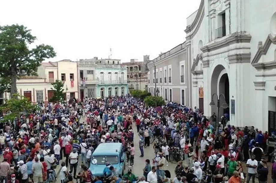 Cuba anuncia medidas sociais em meio à crise econômica provocada pelo bloqueio dos EUA