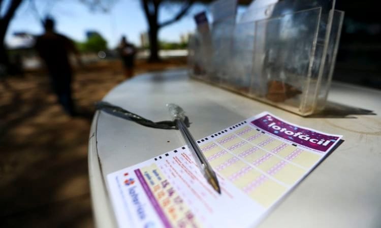 Lotofácil: sai prêmio de R$ 3,8 mi entre três apostas; veja os números e rendimento
