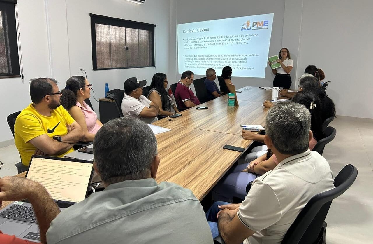 Santa Tereza inicia construção do Plano Municipal de Educação para os próximos dez anos