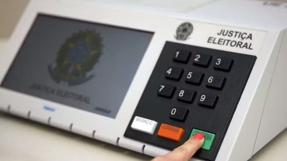 Abstenção eleitoral recua nas nove cidades da Baixada Santista e mais de 40 mil eleitores voltam às urnas no segundo tur
