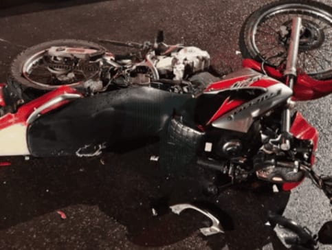 Colisão entre carro e moto deixa quatro feridos em Garibaldi