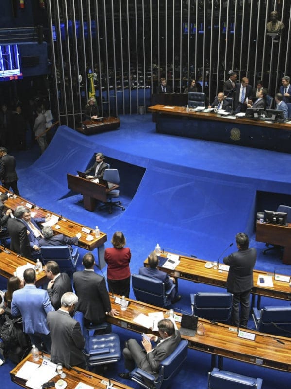 Fim da escala 6x1 volta ao Senado nesta terça (13), com disputa entre governo e oposição; veja o que pode mudar
