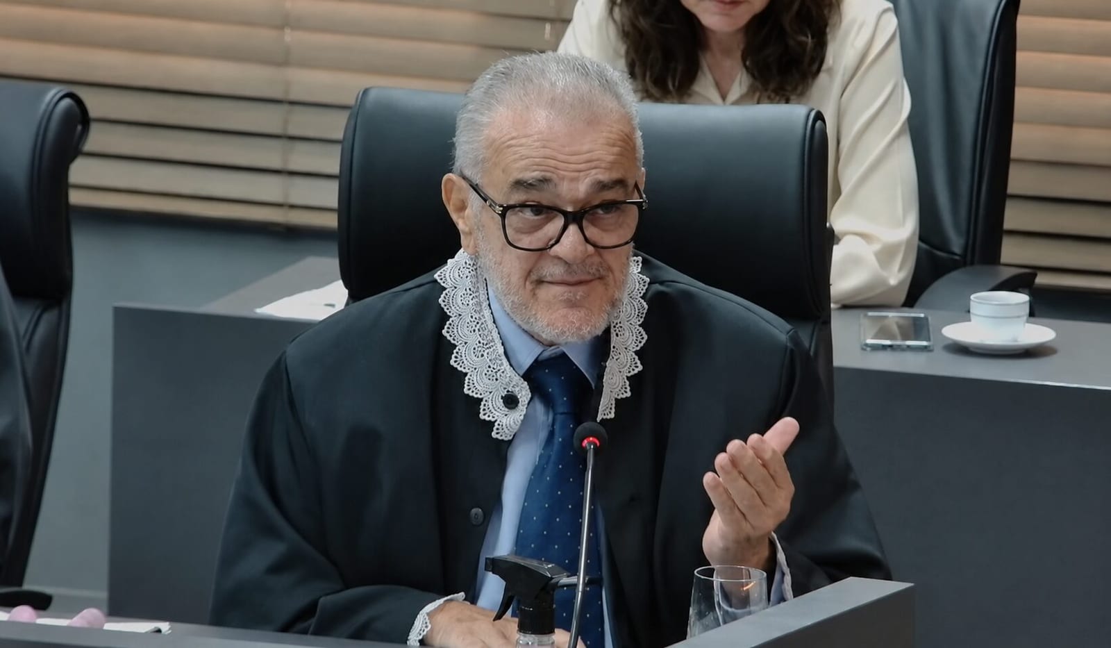 TCE: Pedido de vista interrompe julgamento após relator propor multas de R$ 135 mil à prefeita de Aquidabã