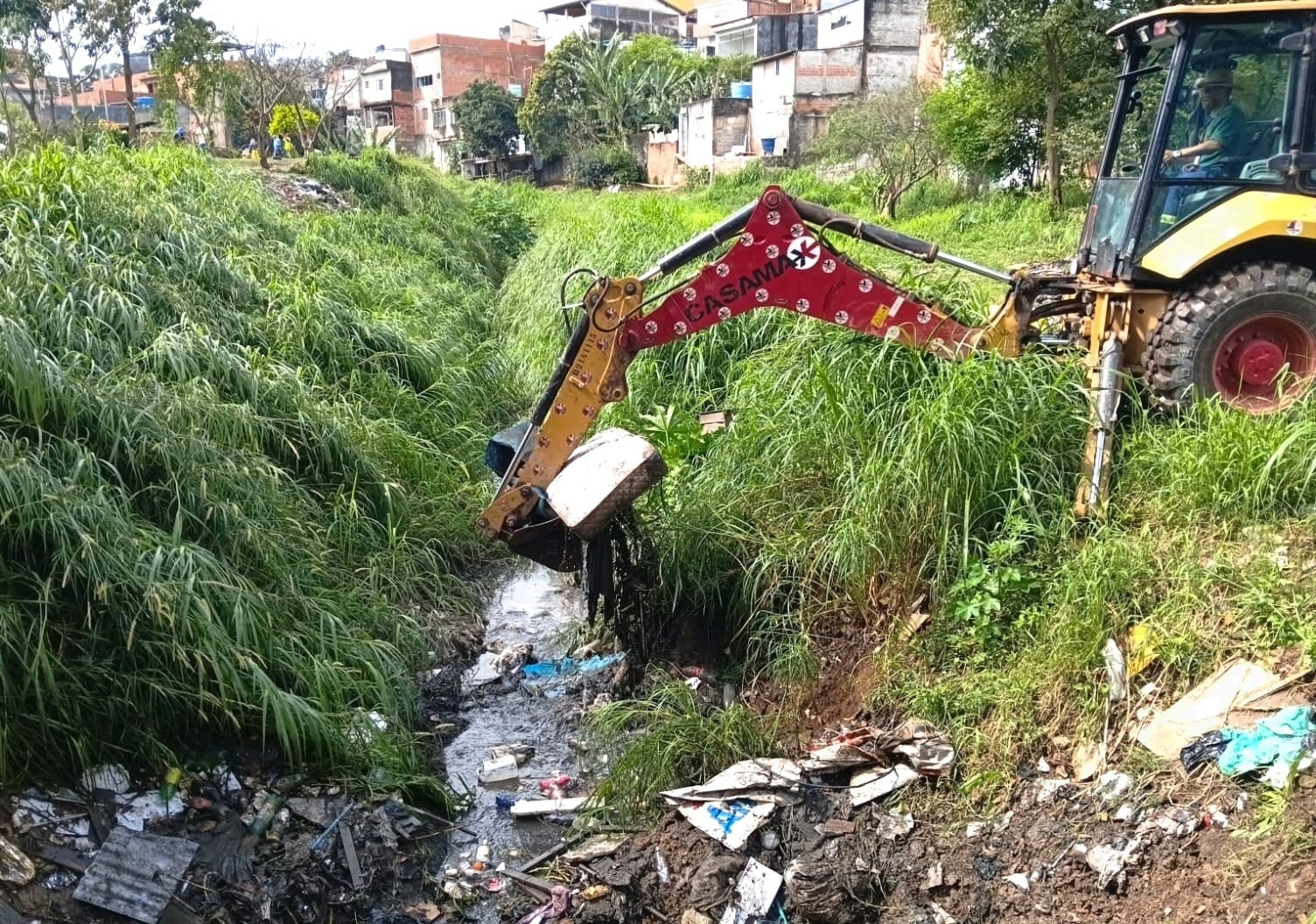 Guarulhos limpou travessias de córregos obstruídas pelas fortes chuvas
