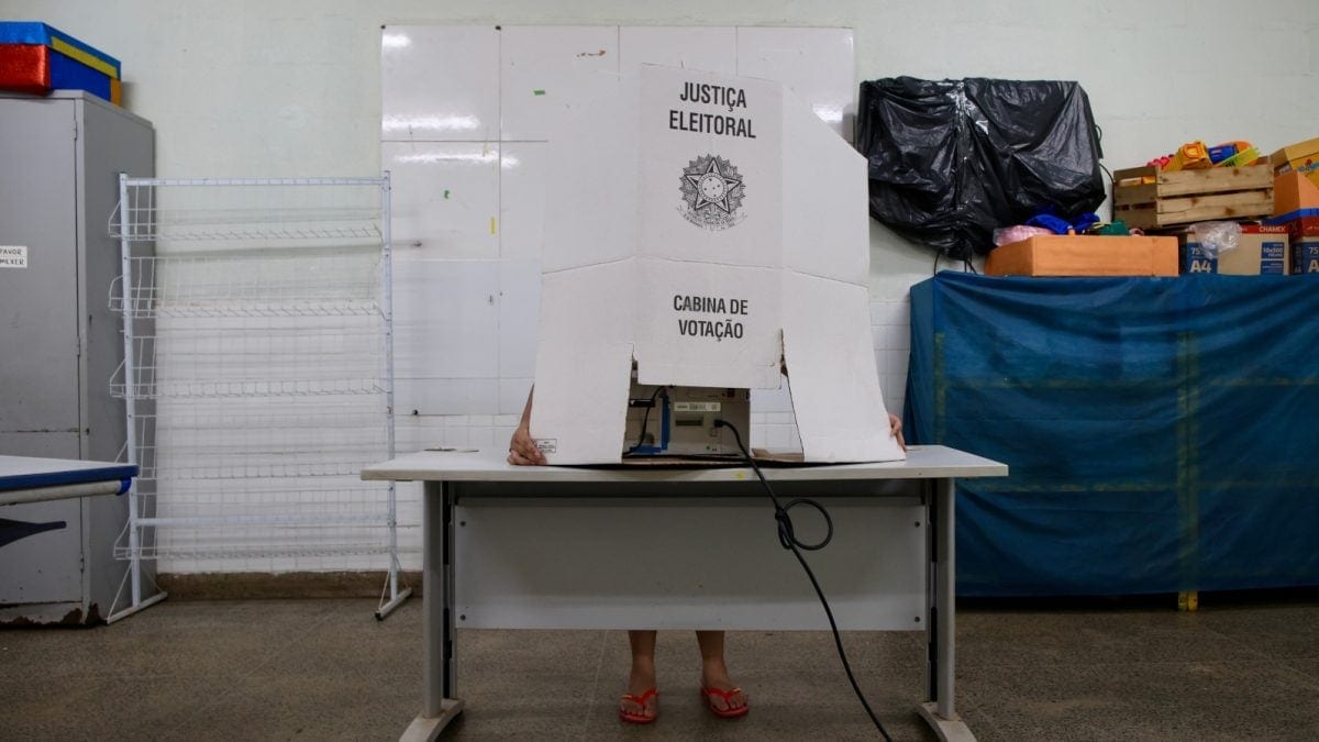 Urnas são instaladas neste sábado para o 1º turno em 4.out.2026