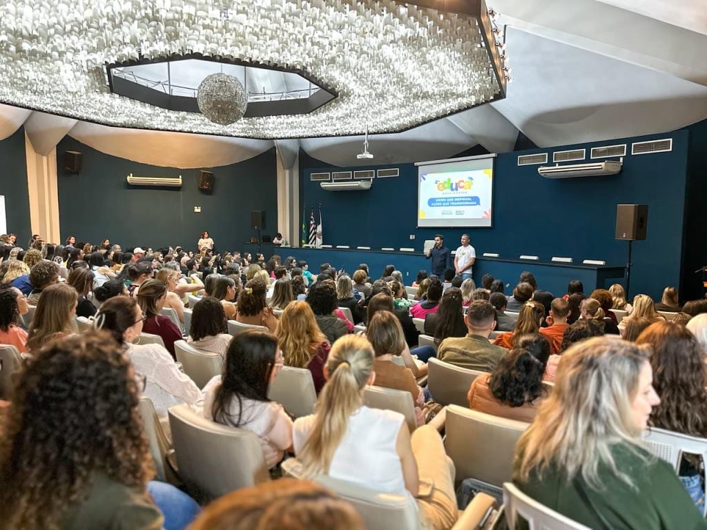 Educa Nova Odessa reúne 600 profissionais e destaca a importância da formação e os desafios da aprendizagem