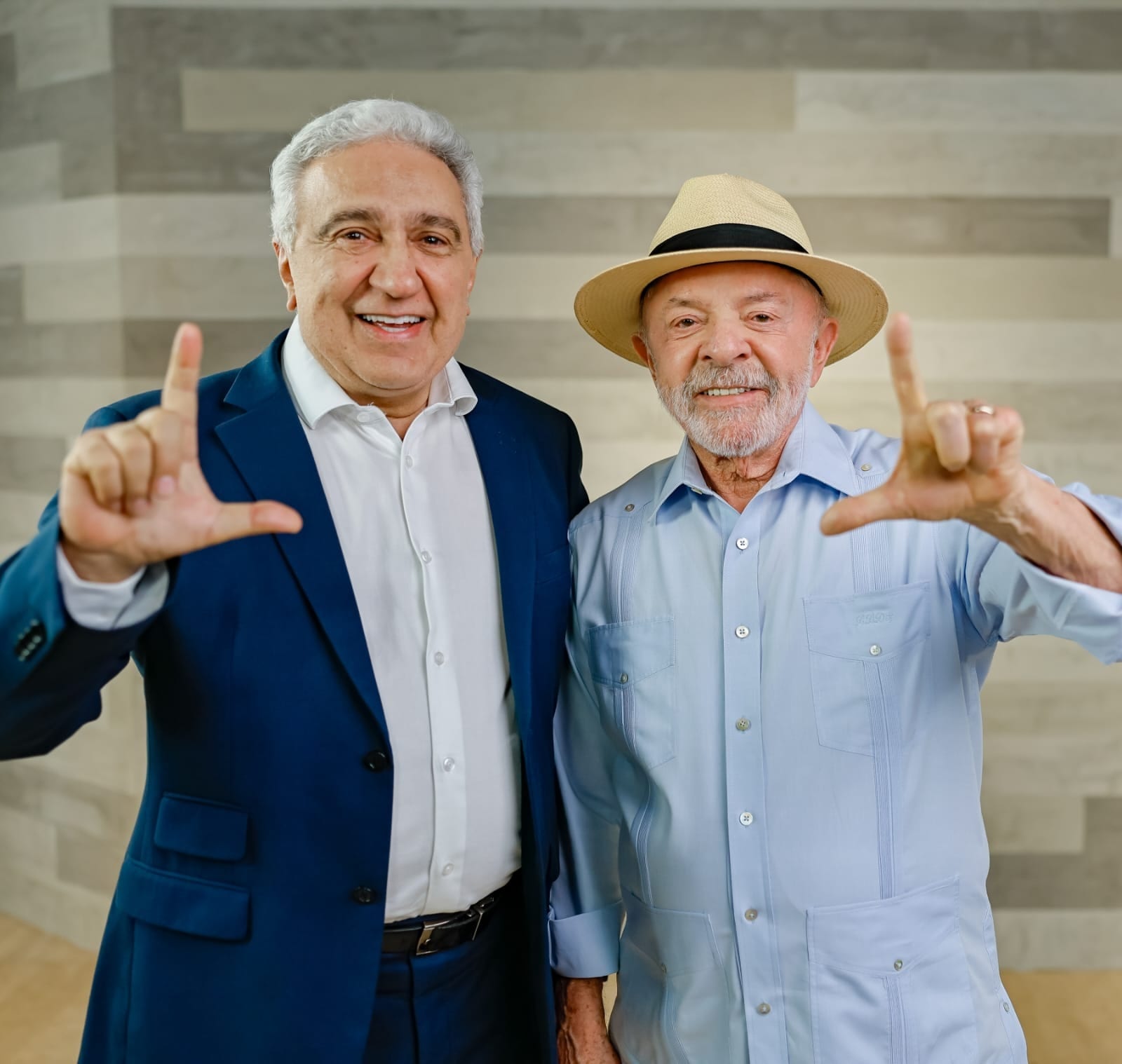 Laurez se reuniu com Lula em Brasília e buscou parcerias para obras no Tocantins