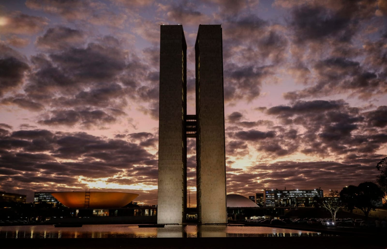 Eleição de 4.out.2026 deixa fora do Congresso políticos com décadas de carreira