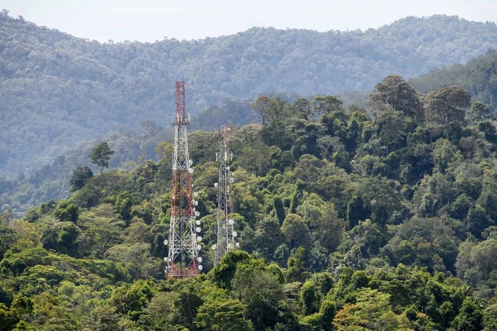 STF limita poder de estados e municípios no licenciamento de antenas e torres