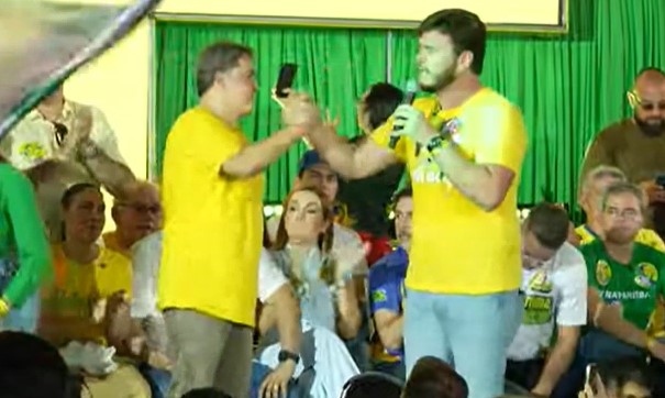 Bruno Cunha Lima declara apoio a Efraim Filho nas eleições estaduais