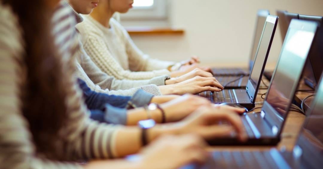 Linkedin para iniciante: como se destacar na busca por estágio