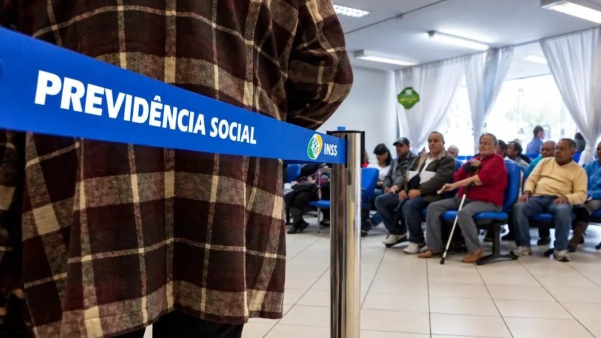 Fila do INSS é dada como zerada pelo governo, mas mais de 200 mil pedidos seguem pendentes