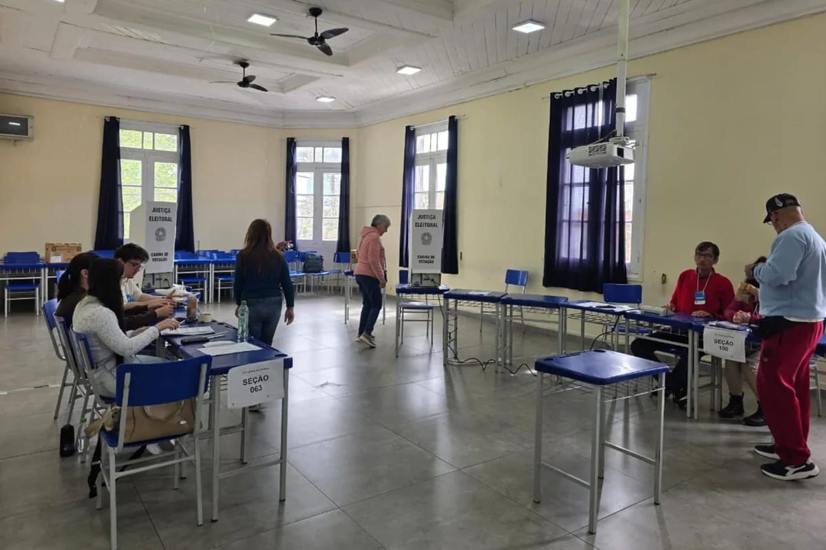 Furto de fios altera organização de seções eleitorais em escola de Rio Grande