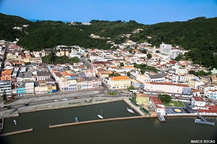 Laguna contesta estimativa do IBGE e aponta 7.105 habitantes a mais