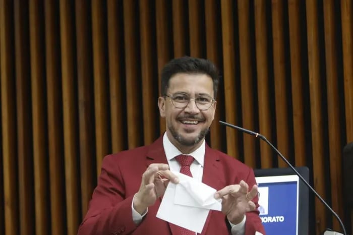 Oposição na Alep celebra reeleição de Lula e cobra respeito ao resultado das urnas