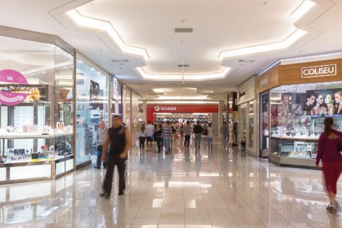 O funcionamento de lojas, supermercados e shoppings neste domingo com 2º turno de eleição