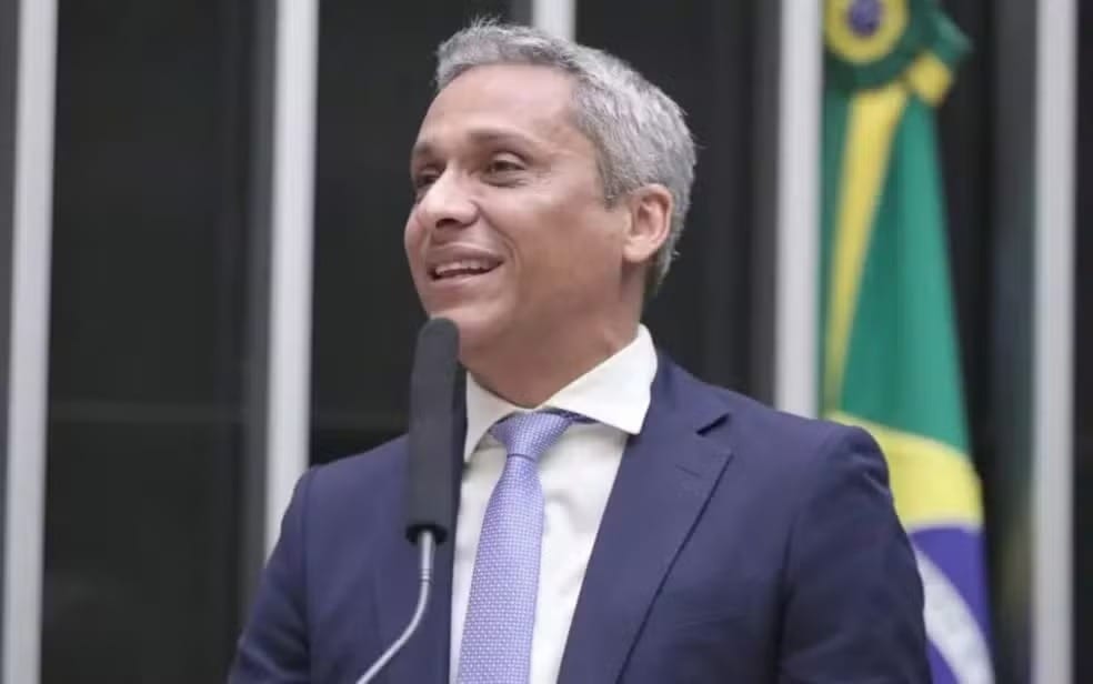 Gustavo Gayer critica decisão de Zanin e defende anulação das eleições