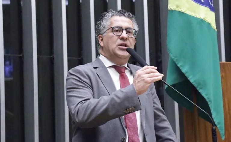 Projeto exige aviso 90 dias antes de novo pedágio