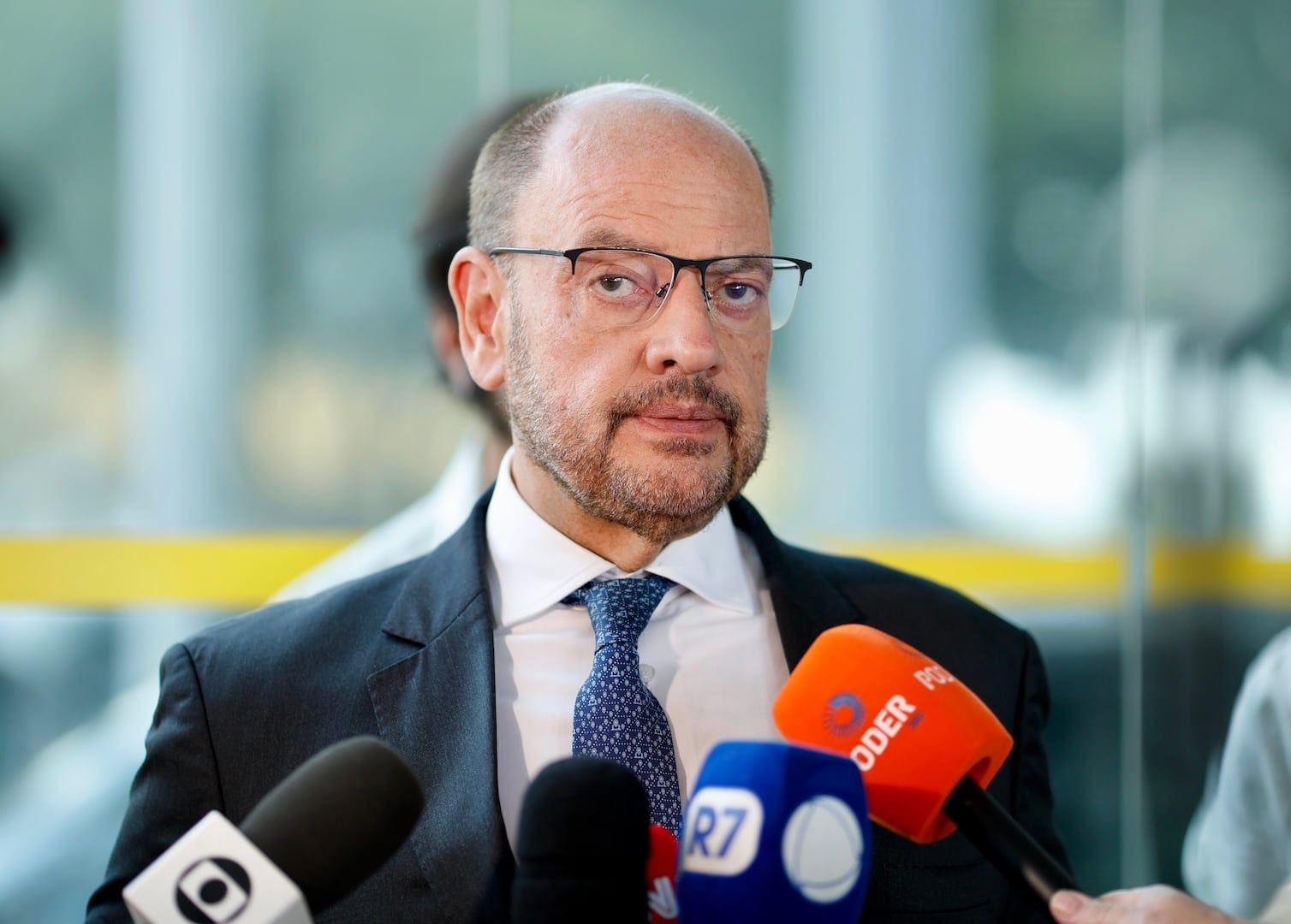 50,4% aprovam gestão interina de Ricardo Couto no RJ