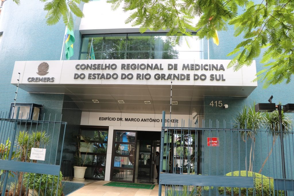 Justiça suspende punições a faculdades de Medicina mal avaliadas