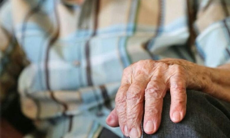 Programa Dignidade em Goiás oferece R$ 300 mensais a idosos de 60 a 64 anos sem aposentadoria