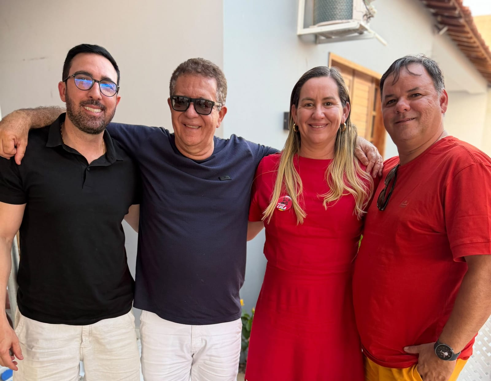 Sérgio Petrônio comemora aniversário ao lado de familiares e amigos