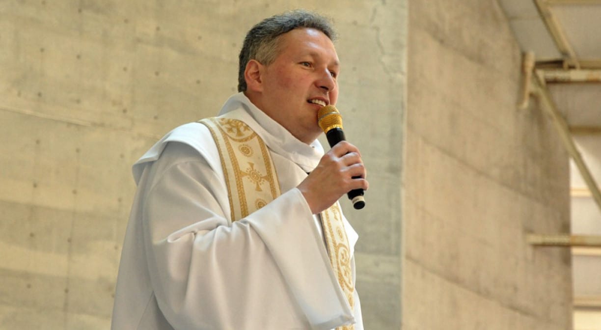 Fé pode ajudar na saúde mental? Padre Marcelo Rossi leva debate entre espiritualidade e psiquiatria a congresso em São P