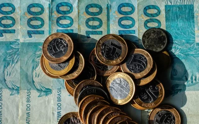 Candidatos prometem responsabilidade fiscal, cortes de imposto e atração de investimentos