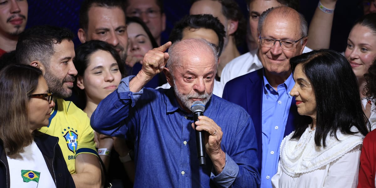 Lula agradece Janones após virada e destaca o papel do 'Exército de Lula'