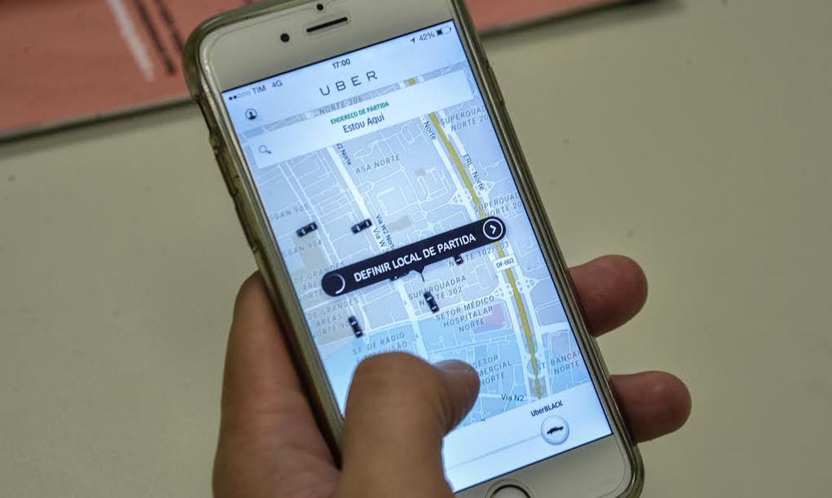 Câmara de Rio Claro vota lei que cria áreas de embarque para apps e táxis